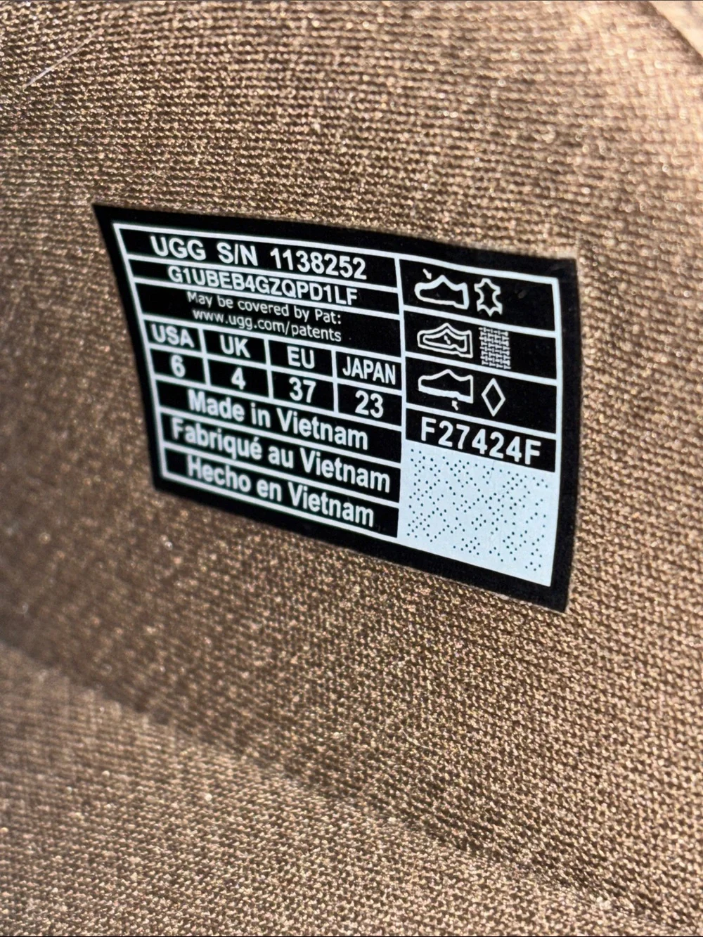 slip-on brown uggs!! - Picture 4 of 5